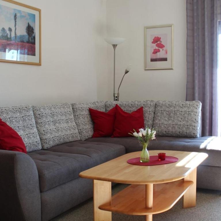 Ferienhaus Nr 107, Kategorie Komfort, Feriendorf Hochbergle, Allgäu - Ferienhaus - 3