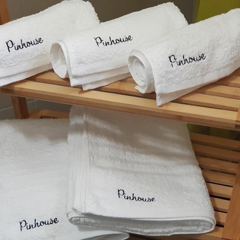 Pinhouse Apartment - Two-Bedroom House - 14