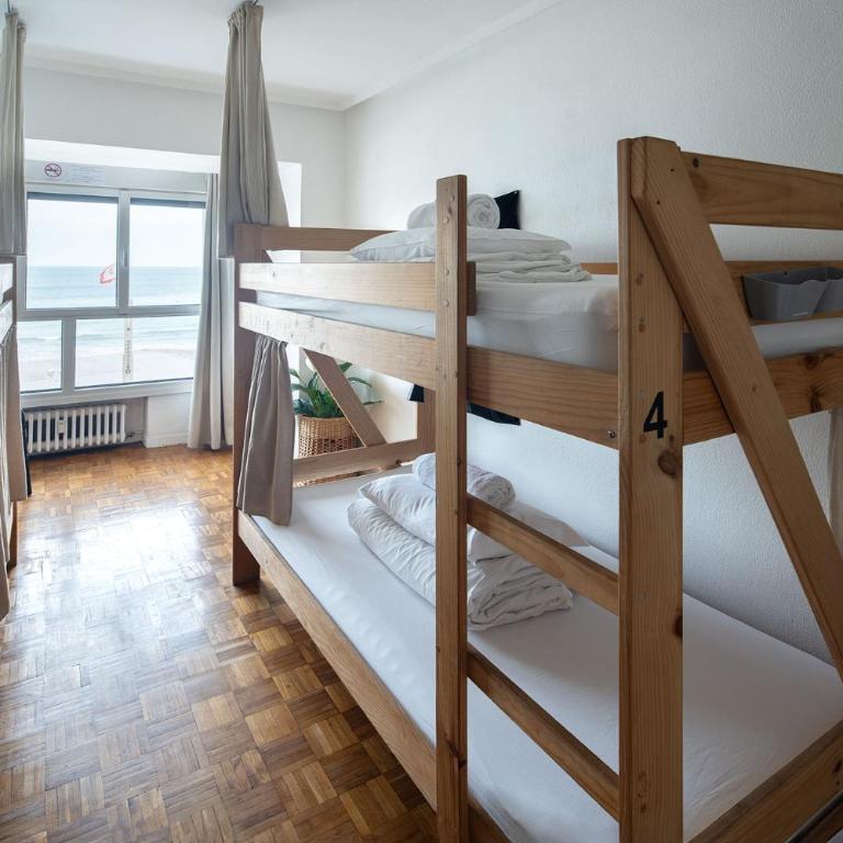 Boogalow Hostel - Bed in 4-Bed Dormitory Room - 12