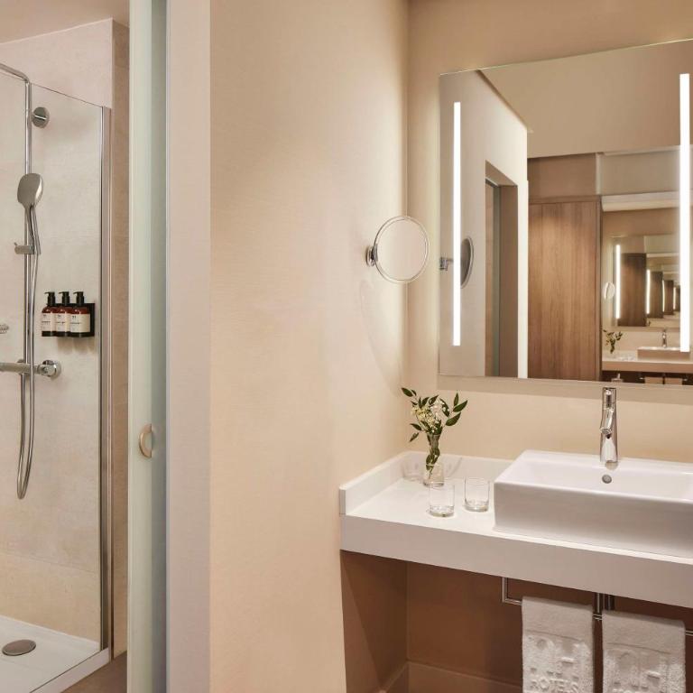 NH Sevilla Plaza de Armas - Habitación Doble Estándar - 1 o 2 camas - 1