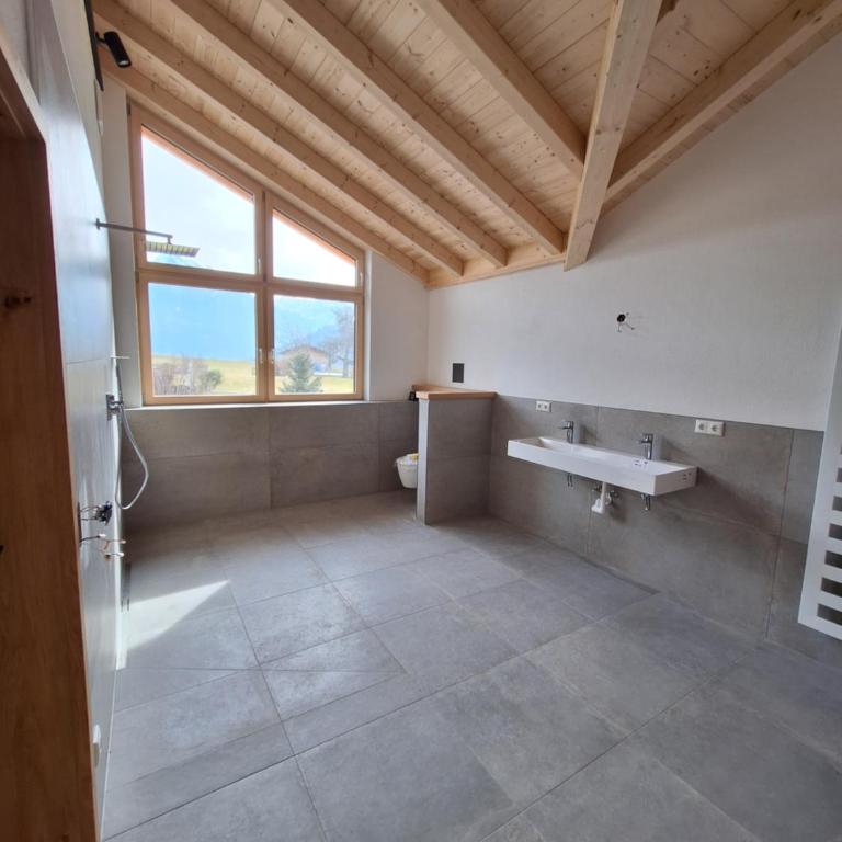 Beim Hofar - die neuen Ferienwohnungen in Obermaiselstein - Apartment mit 2 Schlafzimmern und Bergblick - 3