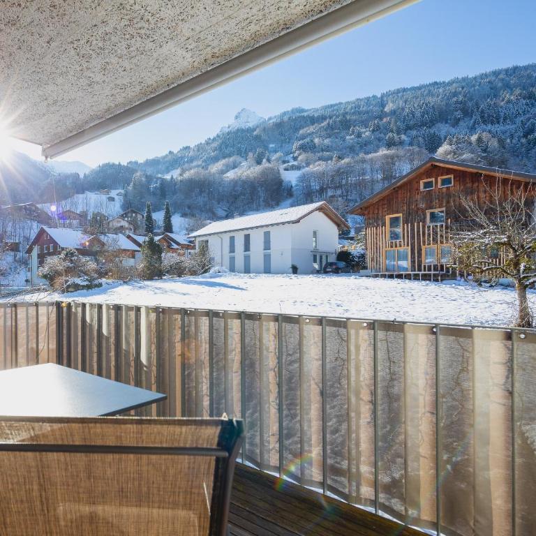 Ferienwohnung Flanuf - Apartment mit Balkon - 2