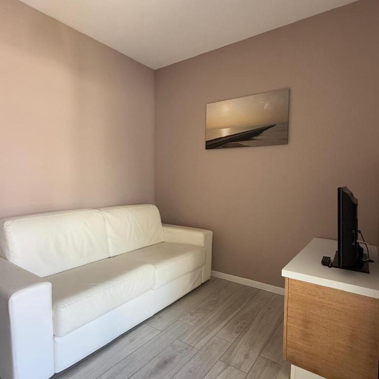 RESIDENCE WAVE 1-Solo per famiglie- WALTERIGATO APARTMENTS - Appartamento con Vista Giardino - 9