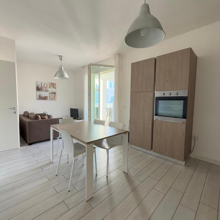 RESIDENCE WAVE 1-Solo per famiglie- WALTERIGATO APARTMENTS - Appartamento con 2 Camere da Letto e Vista Piscina - 21