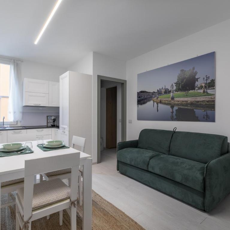 Secret Rose Garden in the heart of Padua - Two-Bedroom Apartment - 1