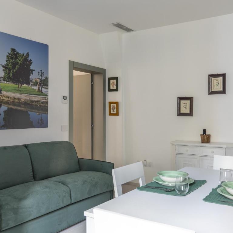 Secret Rose Garden in the heart of Padua - Two-Bedroom Apartment - 7