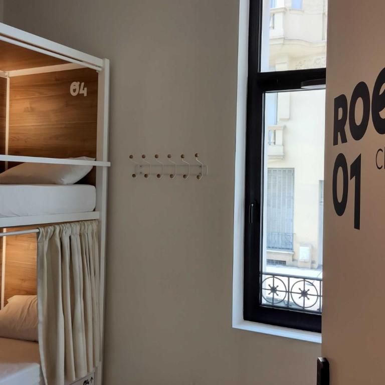 SLO Hostel Nice - Chambre Quadruple avec Salle de Bains - 4