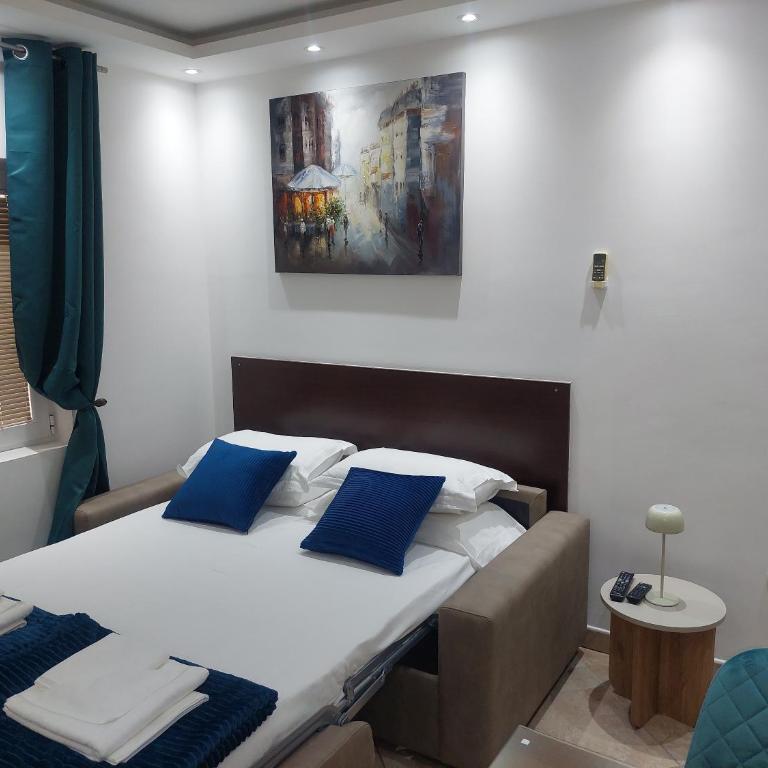 Apartments Nancy - One-Bedroom Apartment with Balcony and Sea View - 20