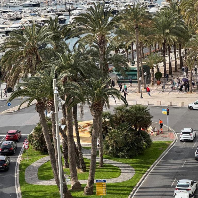 Apartamentos Playa Postiguet Alicante - Apartment with Sea View - 36