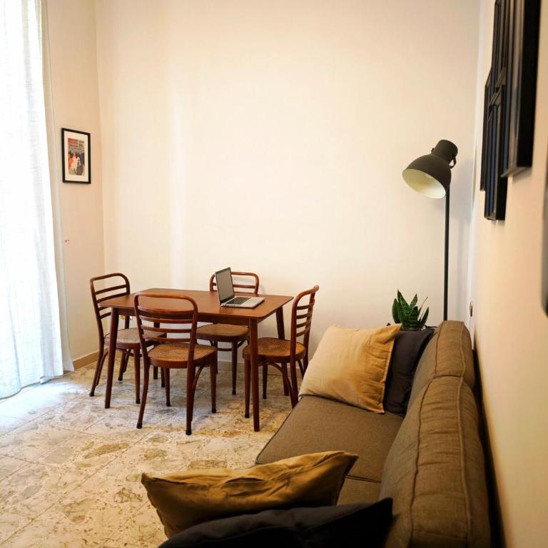 Domus Lux - One-Bedroom Apartment - 10