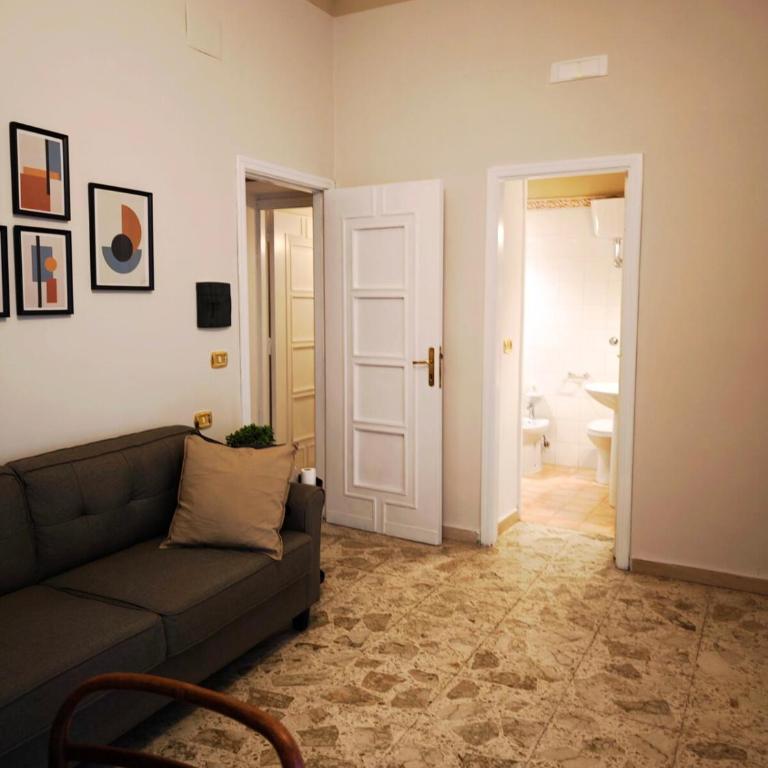 Domus Lux - One-Bedroom Apartment - 12