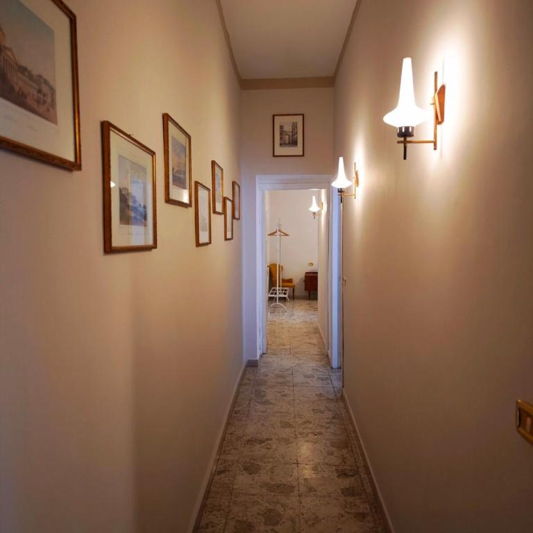 Domus Lux - One-Bedroom Apartment - 28
