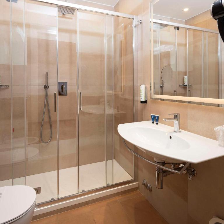 Best Western Hotel Rome Airport - Camera Queen con Divano-Letto - 3