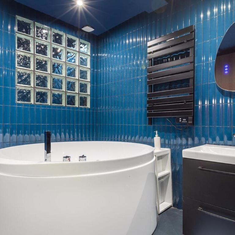 Arc de Triomphe romantic suite JACUZZI saphir - Appartement 1 Chambre - 6