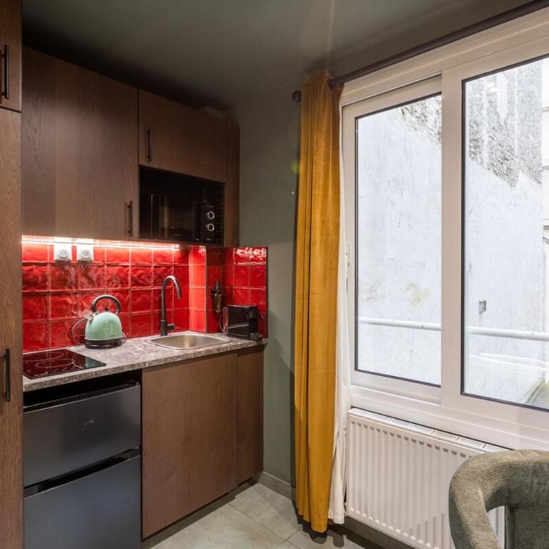 Arc de Triomphe Romantic SUITE Jacuzzi Emeraude - Apartamento de 1 dormitorio - 12