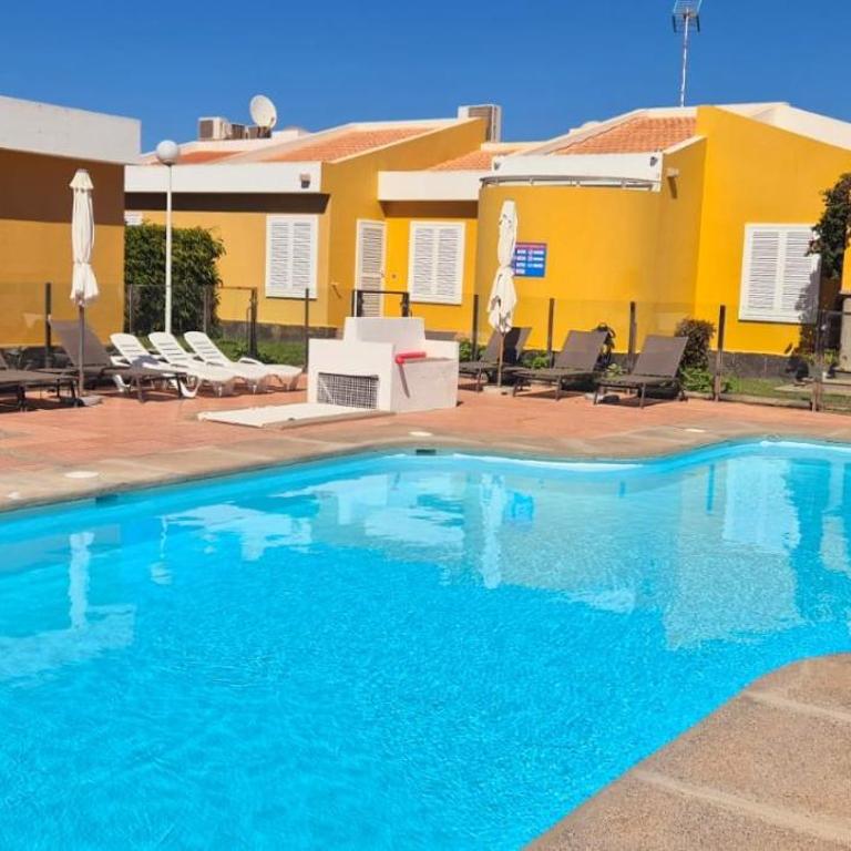 HANDICAP 7 Bungalow 4 - Two-Bedroom House - 16
