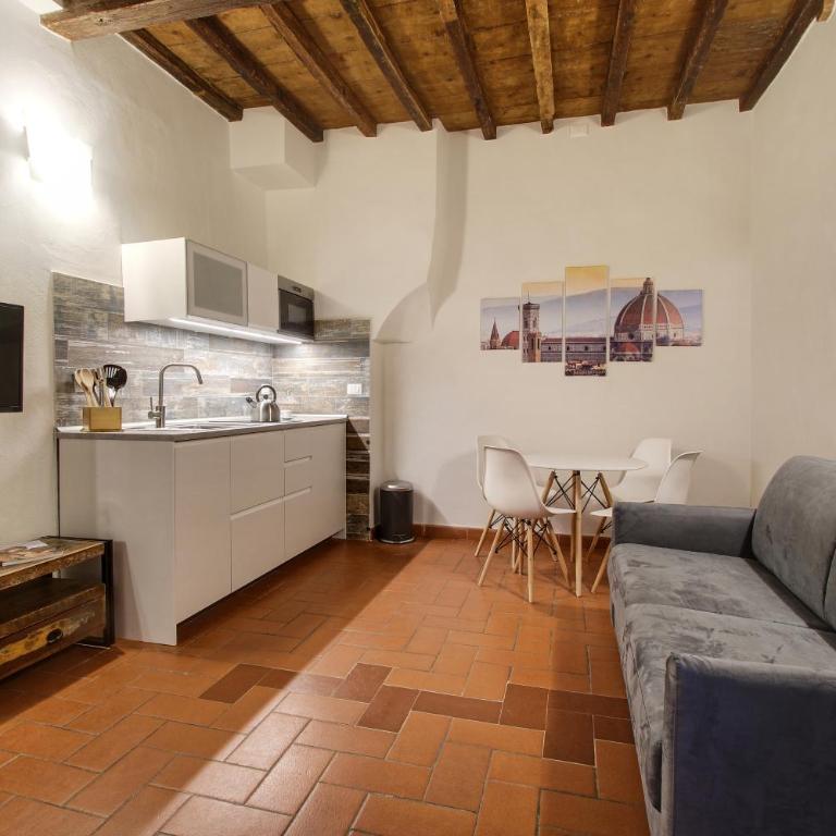 Pilastri Apartment Near Santa Croce - Appartamento con 1 Camera da Letto - 1