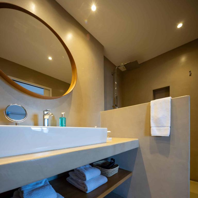 Hôtel de la Plage - Saint Jean de Luz - Chambre Prestige avec Balcon - Vue sur Mer - 14