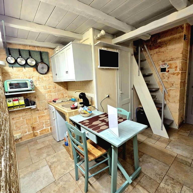 20 Metri Quadri - Casa con 1 Camera da Letto - 2