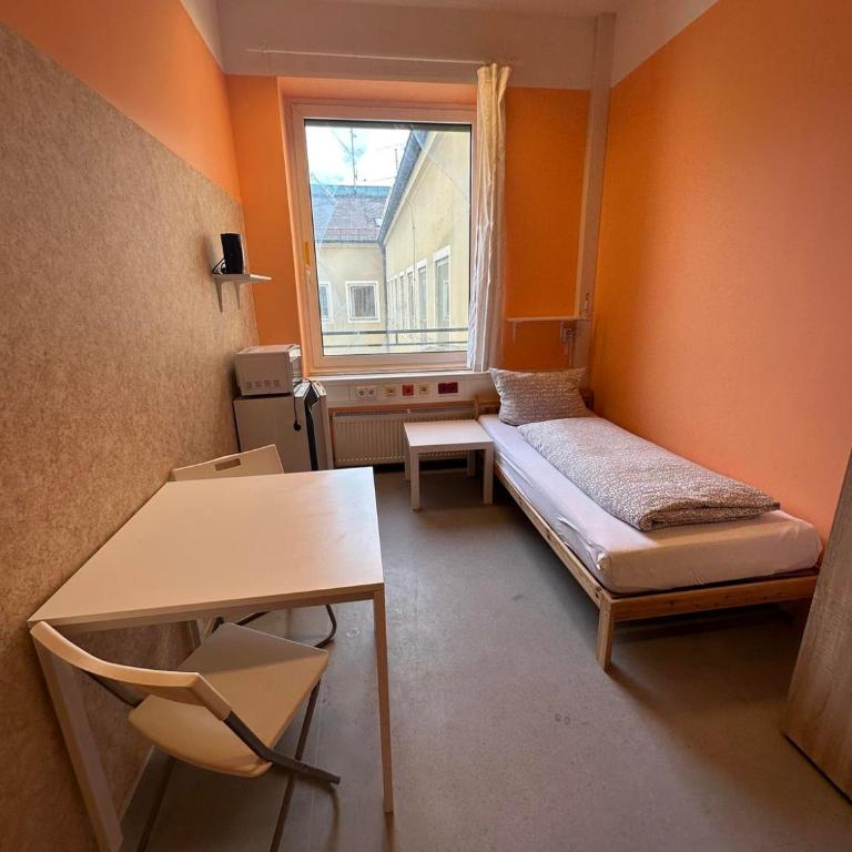 2-Rent Group Hostel Rooms&Apartments GKP2 - Doppelzimmer - 3