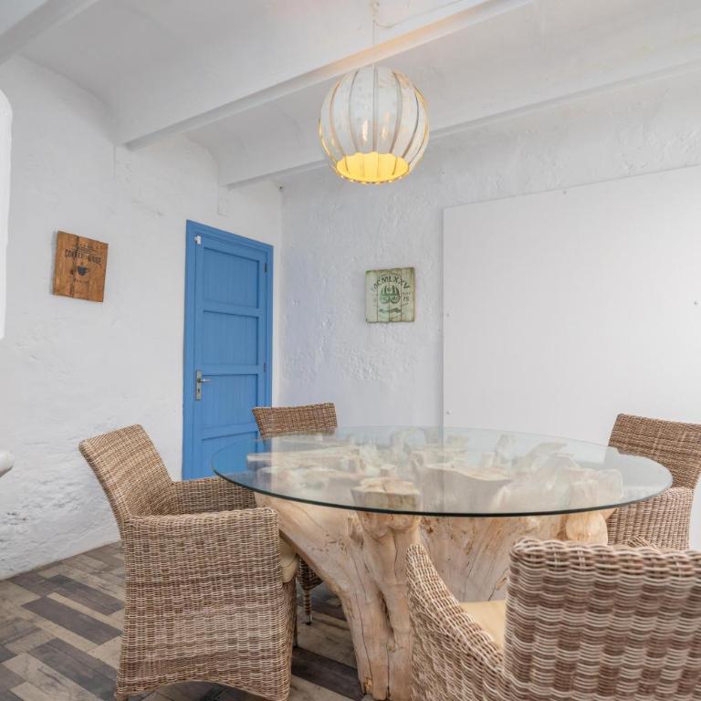 Can Calpe - Three-Bedroom Chalet - 9