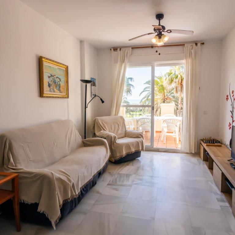 Costa Ballena - Apt para 6 con piscina, terraza, WiFi y parking gratis - Three-Bedroom Apartment - 7
