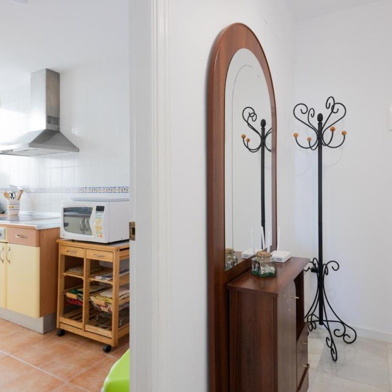 Costa Ballena - Apt para 6 con piscina, terraza, WiFi y parking gratis - Three-Bedroom Apartment - 21