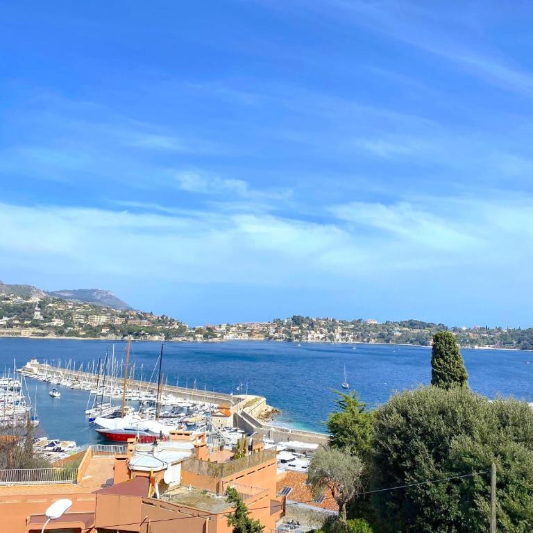 BELLE DARSE AP4454 By Riviera Holiday Homes - Appartement 2 Chambres avec Balcon et Vue sur la Mer - 24