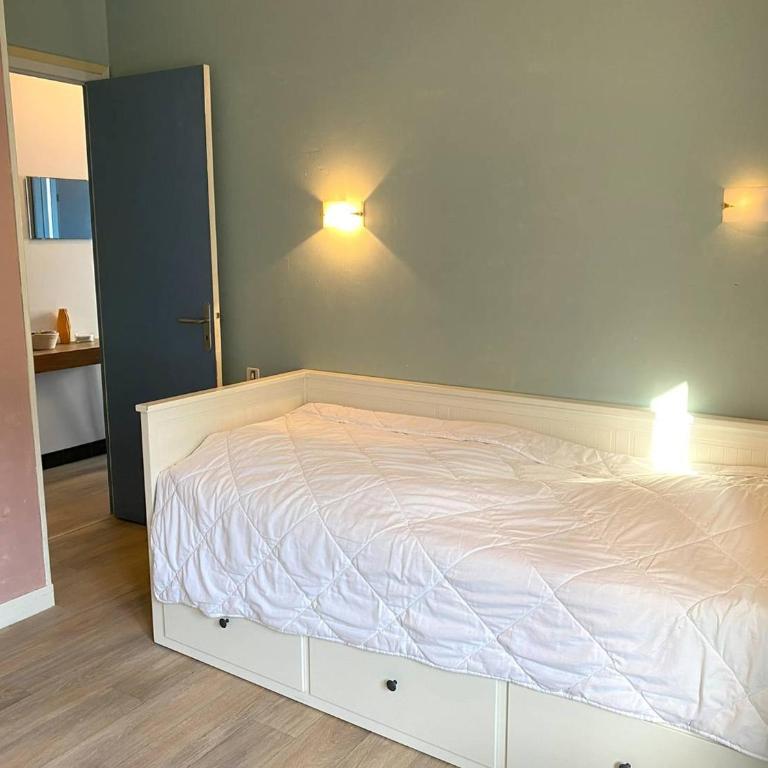 Appartement 2 chambres avec vue sur mer et parking à Perros-Guirec - FR-1-368-154 - Appartement (4 Adultes) - 13