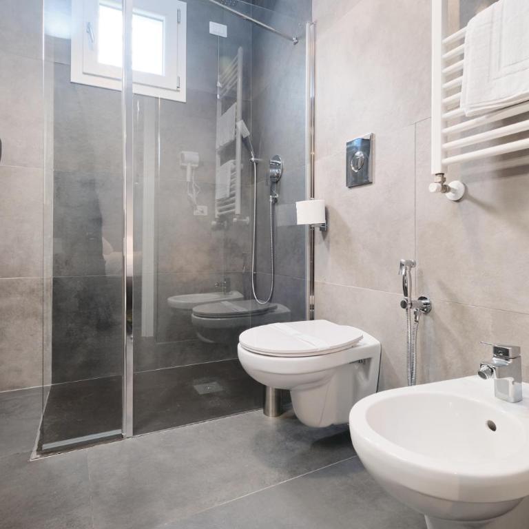 Domus Matris Guest House - Camera Quadrupla Deluxe - 4