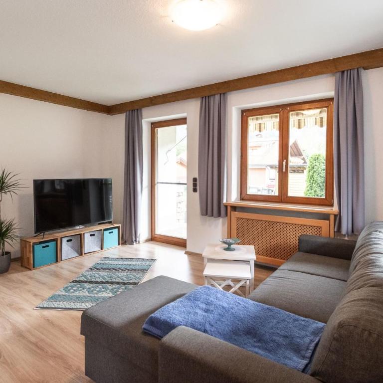 Neu! Sonnige Terrassen-Ferienwohnung in den Bergen - Apartment - 2