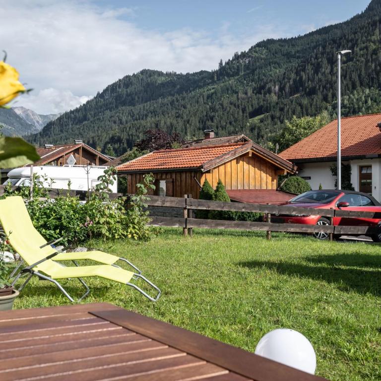 Neu! Sonnige Terrassen-Ferienwohnung in den Bergen - Apartment - 13