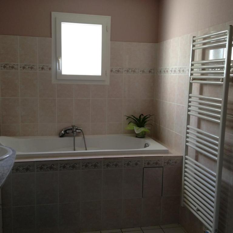 Maison avec ou sans ses petits chalets du Lauzun - Maison de Vacances 3 Chambres - 20