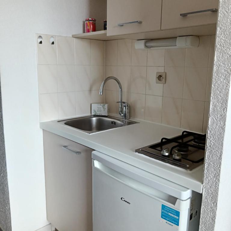 Les Hauts de Balaruc - Appartement - Vue sur Piscine - 8