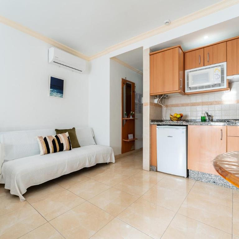 MalagaSuite El Levante Apartments - Apartamento con balcón - 14