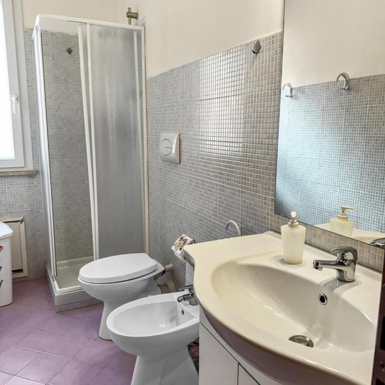 Onda Blu Apartment - Three-Bedroom Apartment - 10