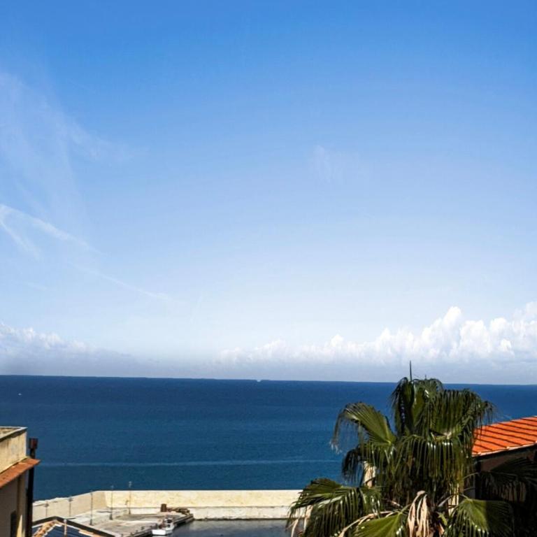 Onda Blu Apartment - Three-Bedroom Apartment - 15