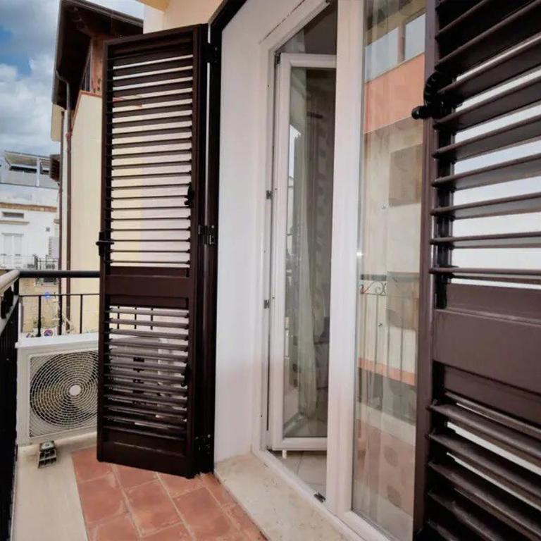 Onda Blu Apartment - Three-Bedroom Apartment - 20