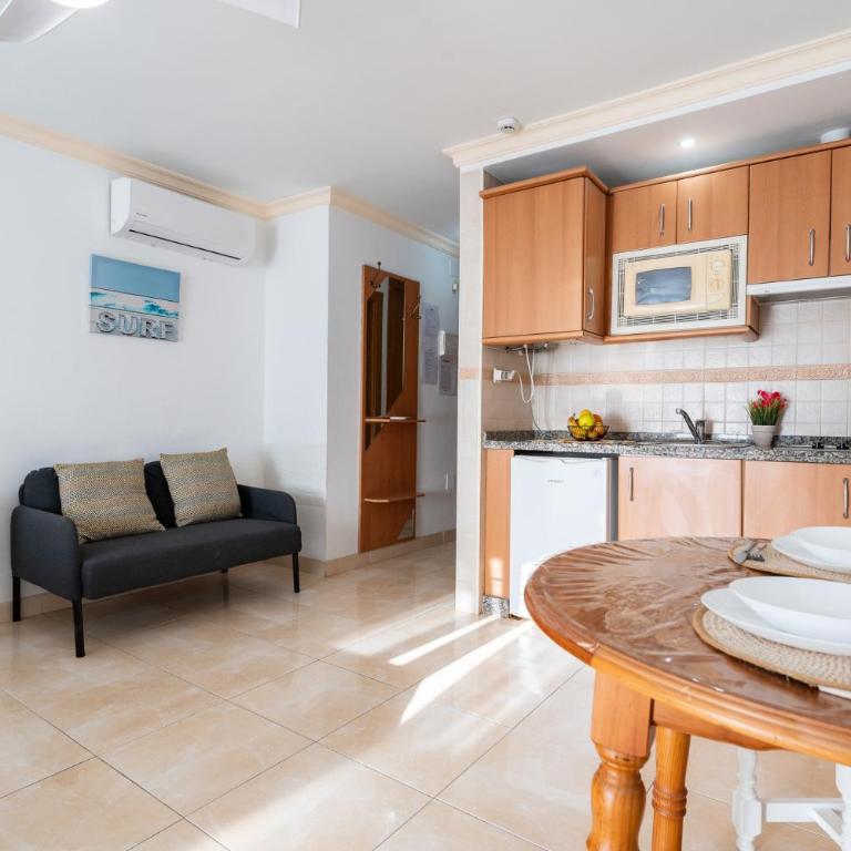 MalagaSuite El Levante Apartments - Apartamento con balcón - 14