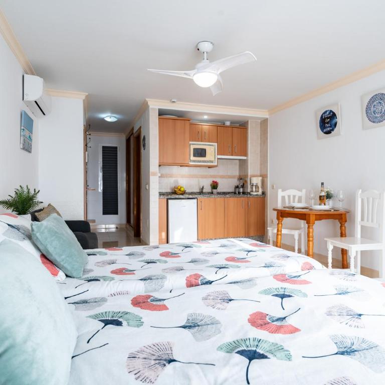 MalagaSuite El Levante Apartments - Apartamento con balcón - 9