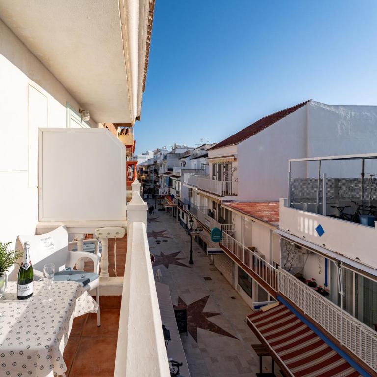 MalagaSuite El Levante Apartments - Apartamento con balcón - 3