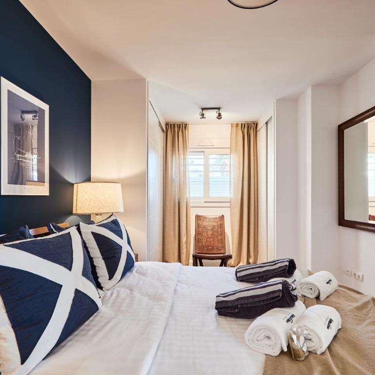 Beachfront apartment with patio - by Welcomely - Apartamento de 3 dormitorios - 10