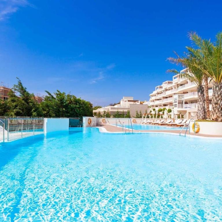 Stylish living with private pool - Apartamento de 2 dormitorios - 30