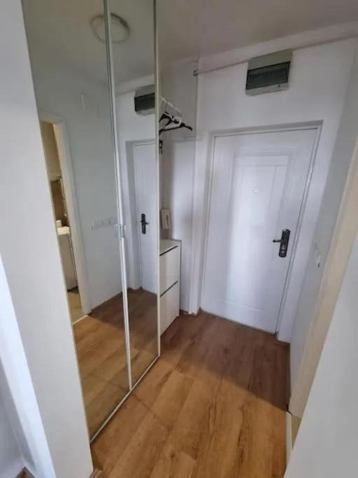 Apartment Center Belgrade - Deluxe Studio - 7