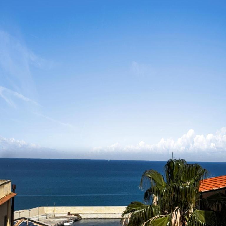 Onda Blu Apartment - Three-Bedroom Apartment - 8