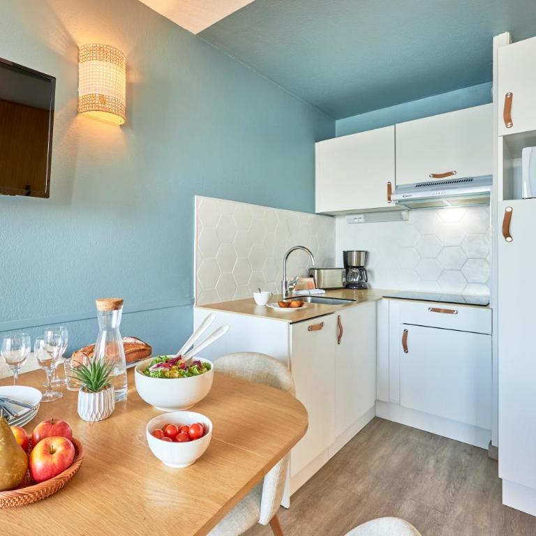 Résidence Pierre & Vacances Les Tamaris - Superior Studio with Sleeping Alcove and Balcony (4 People) - 4