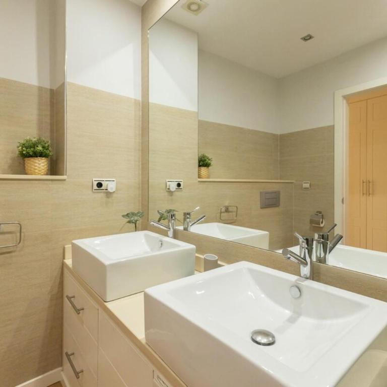 Juan Rabadan Central Suite by Valcambre - Apartamento de 3 dormitorios - 27