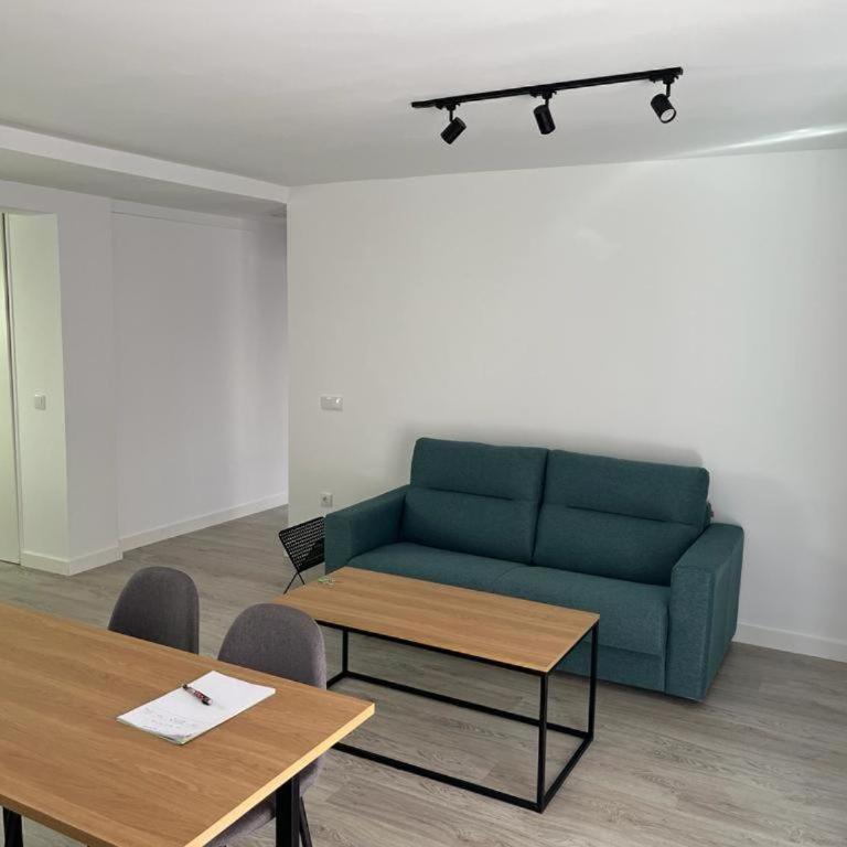 Chloe Apartments TRG - Apartamento de 2 dormitorios con balcón - 13