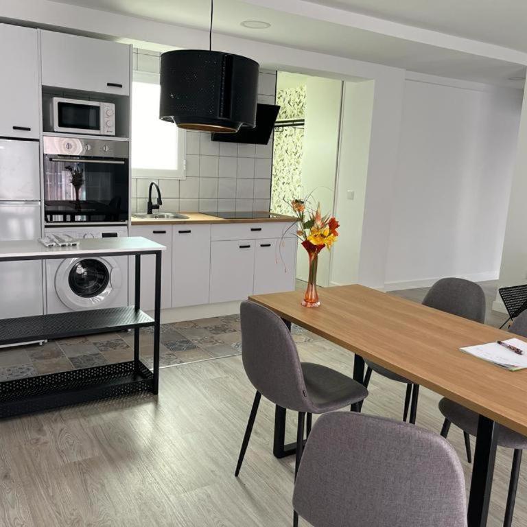 Chloe Apartments TRG - Apartamento de 2 dormitorios con balcón - 19