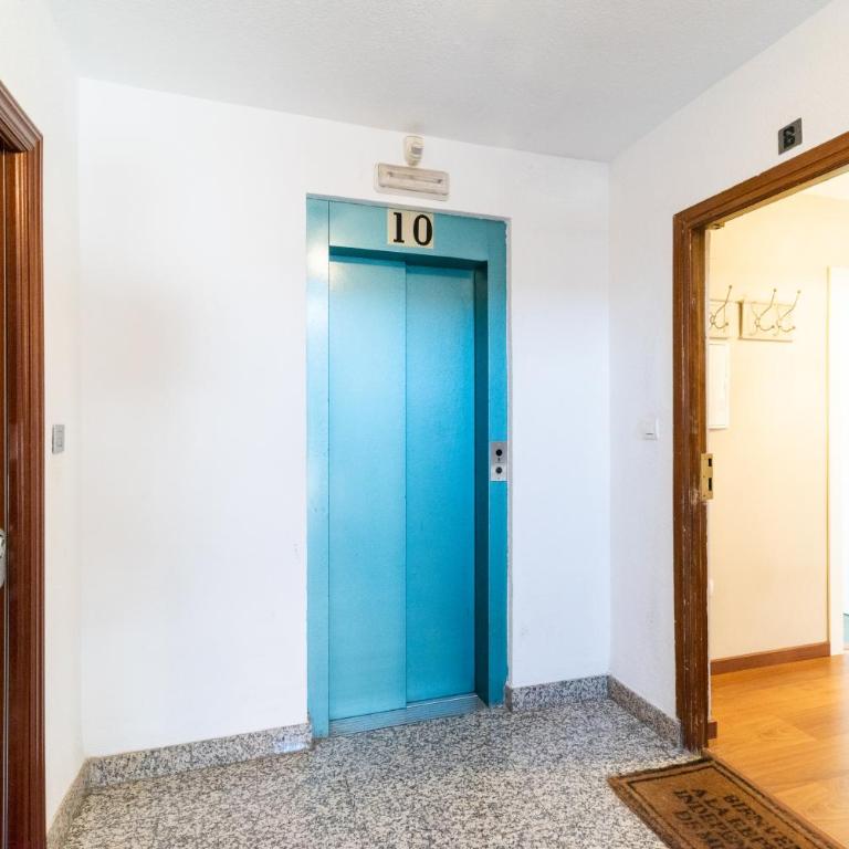 Alojamiento Granada con vistas - Three-Bedroom Apartment - 25